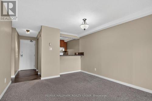 Dining Room - 306 - 6470 Bilberry Drive, Ottawa, ON - Indoor Photo Showing Other Room