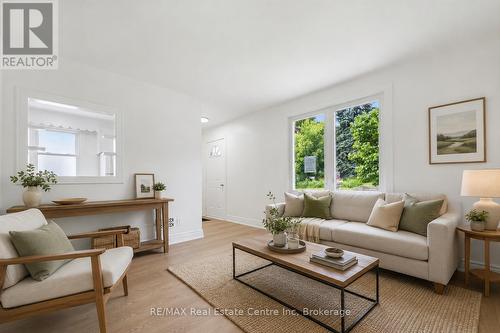 Photo has been virtually staged - 65 Stevenson Street N, Guelph (St. George'S), ON - Indoor Photo Showing Living Room
