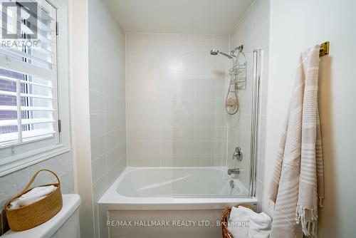 124 Bonnie Braes Drive, Brampton, ON - Indoor Photo Showing Bathroom