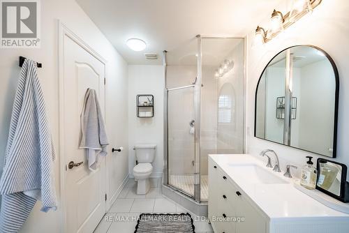 124 Bonnie Braes Drive, Brampton, ON - Indoor Photo Showing Bathroom