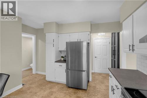 158 Grand Street, Brantford, ON - Indoor Photo Showing Kitchen