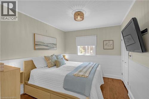 158 Grand Street, Brantford, ON - Indoor Photo Showing Bedroom