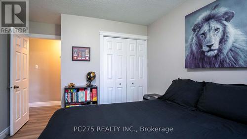 68 - 144 Conway Drive, London South (South X), ON - Indoor Photo Showing Bedroom