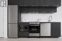 1815 - 181 DUNDAS STREET E Toronto, ON M5A 0N5