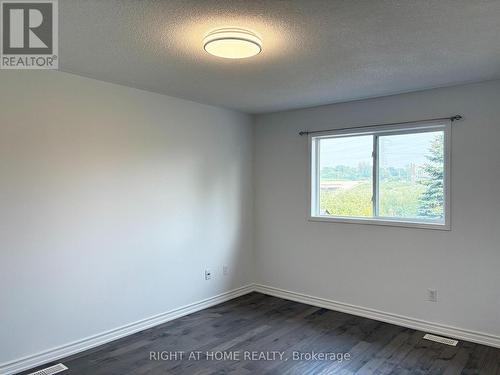 737 Caboto Trail, Markham, ON - Indoor Photo Showing Other Room