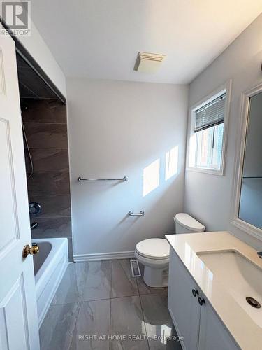 737 Caboto Trail, Markham, ON - Indoor Photo Showing Bathroom
