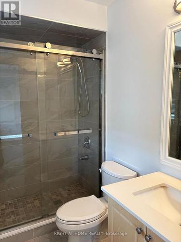 737 Caboto Trail, Markham, ON - Indoor Photo Showing Bathroom