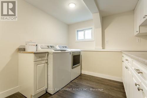 270 Beach Boulevard, Hamilton, ON - Indoor Photo Showing Laundry Room