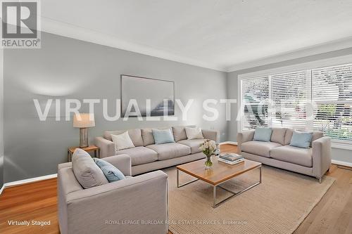 20 Cardinal Drive, Hamilton, ON - Indoor Photo Showing Living Room