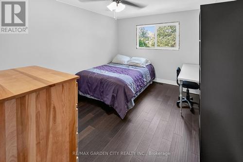 134 Russ Road, Grimsby, ON - Indoor Photo Showing Bedroom