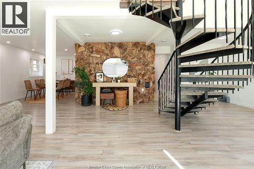 22 University Drive, Chatham, ON - Indoor