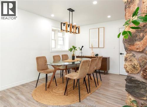 22 University Drive, Chatham, ON - Indoor Photo Showing Dining Room