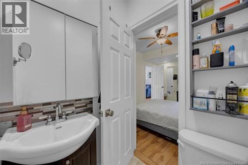 700 Route 121, Bloomfield, NB - Indoor Photo Showing Bathroom