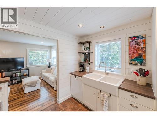 9705 Sargeant Street, Summerland, BC - Indoor