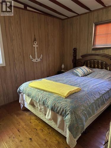 9924 Lake Road, Lambton Shores, ON - Indoor Photo Showing Bedroom