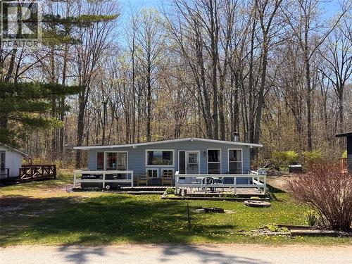 9924 Lake Road, Lambton Shores, ON - Outdoor With Deck Patio Veranda