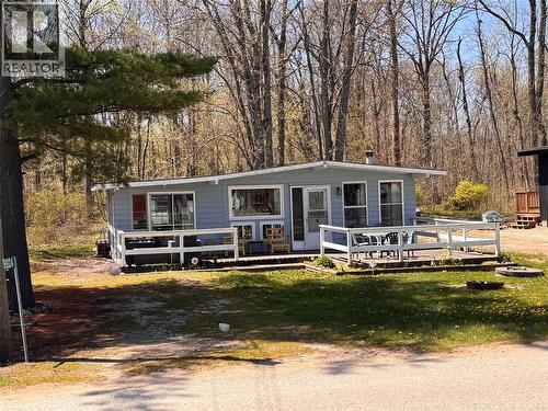9924 Lake Road, Lambton Shores, ON - Outdoor With Deck Patio Veranda