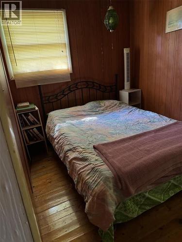 9924 Lake Road, Lambton Shores, ON - Indoor Photo Showing Bedroom