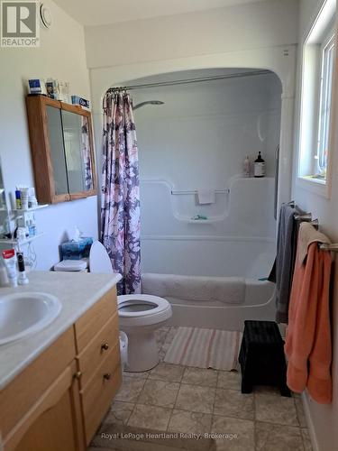 29 - 30 Ann Street, St. Marys, ON - Indoor Photo Showing Bathroom