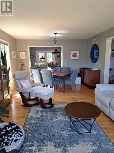 29 - 30 Ann Street, St. Marys, ON - Indoor Photo Showing Living Room
