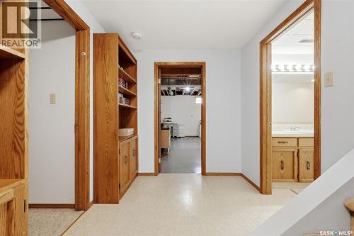 3634 Berthiaume Bay E, Regina, SK - Indoor Photo Showing Other Room