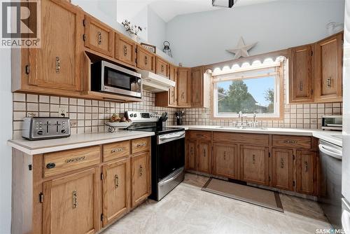3634 Berthiaume Bay E, Regina, SK - Indoor Photo Showing Kitchen With Double Sink