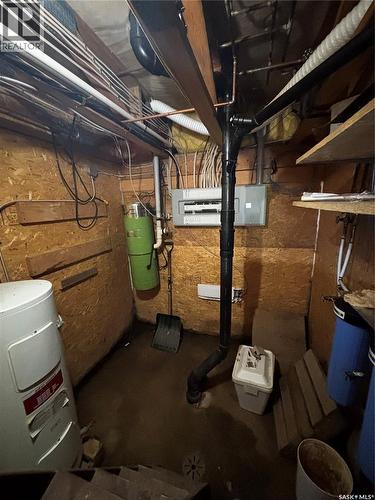 302 Barrier Bay, Barrier Lake, SK - Indoor Photo Showing Basement