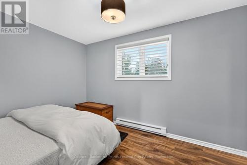 323 Warren Street, Goderich (Goderich (Town)), ON - Indoor Photo Showing Bedroom