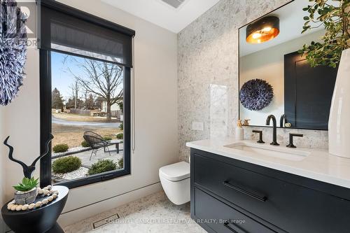 1060 River Road, Ottawa, ON - Indoor Photo Showing Bathroom