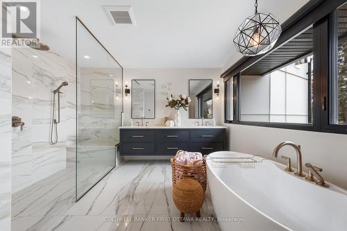 1060 River Road, Ottawa, ON - Indoor Photo Showing Bathroom