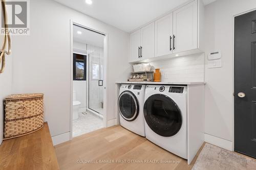 1060 River Road, Ottawa, ON - Indoor Photo Showing Laundry Room