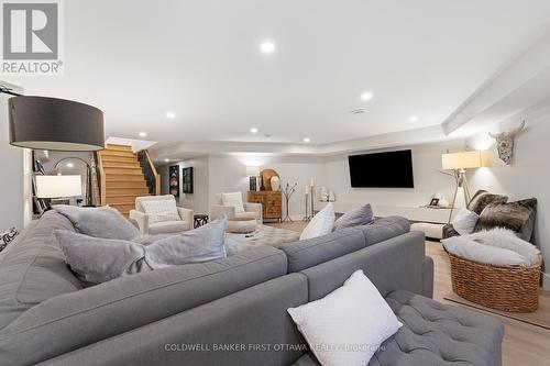 1060 River Road, Ottawa, ON - Indoor