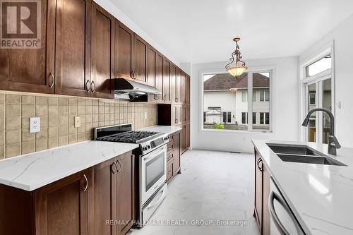 155 Whernside Terrace, Ottawa, ON - Indoor Photo Showing Kitchen With Double Sink
