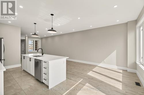 169 Desmond Trudeau Drive, Mcnab/Braeside, ON - Indoor Photo Showing Kitchen
