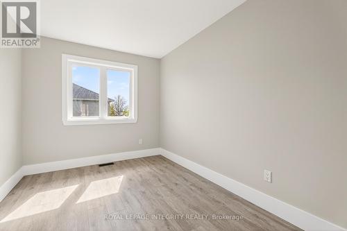 169 Desmond Trudeau Drive, Mcnab/Braeside, ON - Indoor Photo Showing Other Room
