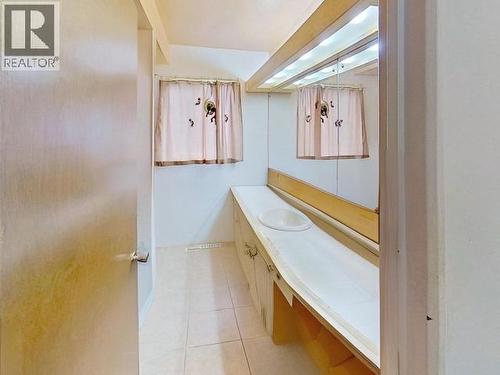 7170 Westminster Street, Powell River, BC - Indoor