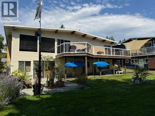 7170 Westminster Street, Powell River, BC - Outdoor With Deck Patio Veranda