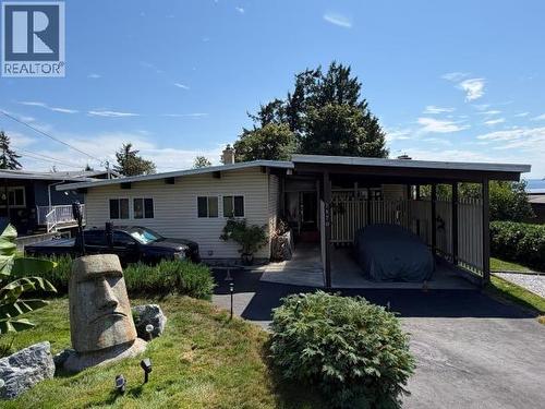 7170 Westminster Street, Powell River, BC - Outdoor With Deck Patio Veranda