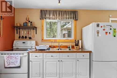 Windows on 2 Sides - 8488 County Road 503 Road, Highlands East (Glamorgan), ON - Indoor Photo Showing Kitchen With Double Sink