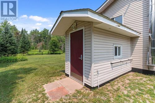 Walk-up from the Basement - 8488 County Road 503 Road, Highlands East (Glamorgan), ON - Outdoor