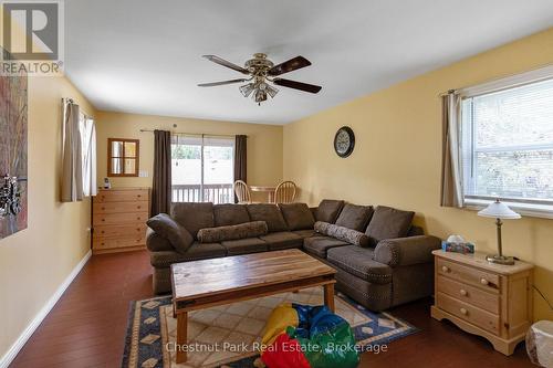 Living Space above Workshop - 8488 County Road 503 Road, Highlands East (Glamorgan), ON - Indoor Photo Showing Living Room