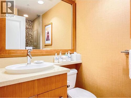 15 Park Place Unit# 201 A, Osoyoos, BC - Indoor Photo Showing Bathroom