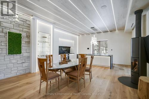 1739 Trapper'S Trail Road, Dysart Et Al (Dudley), ON - Indoor Photo Showing Dining Room