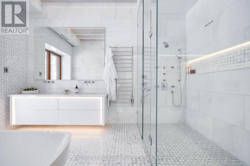 1739 Trapper'S Trail Road, Dysart Et Al (Dudley), ON - Indoor Photo Showing Bathroom