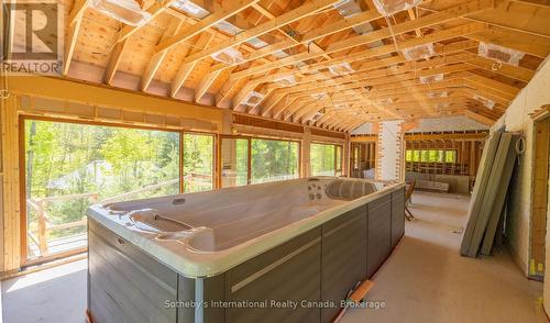 1739 Trapper'S Trail Road, Dysart Et Al (Dudley), ON - Indoor
