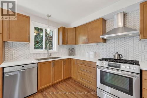 255 Pringle Drive, Barrie, ON - Indoor Photo Showing Kitchen With Double Sink