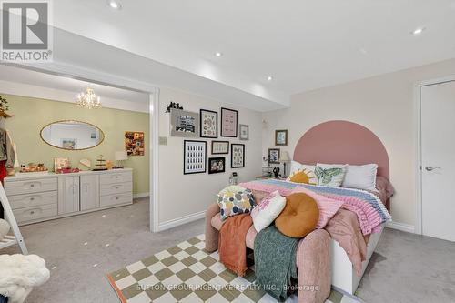 255 Pringle Drive, Barrie, ON - Indoor Photo Showing Bedroom