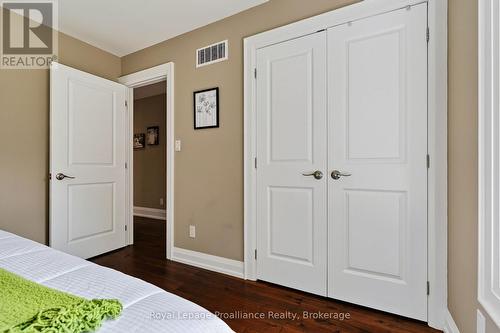 3889 Burnham Street N, Hamilton Township, ON - Indoor Photo Showing Bedroom