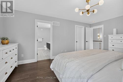 643 Gendarme Circle, Ottawa, ON - Indoor Photo Showing Bedroom