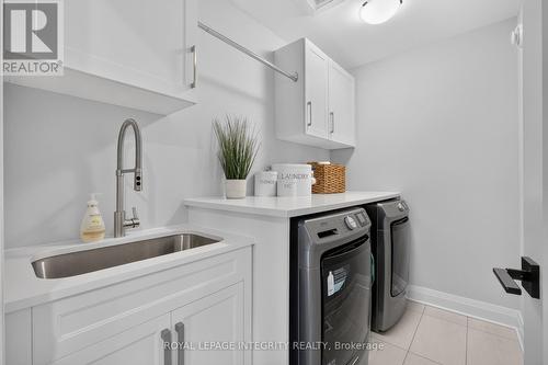 643 Gendarme Circle, Ottawa, ON - Indoor Photo Showing Laundry Room
